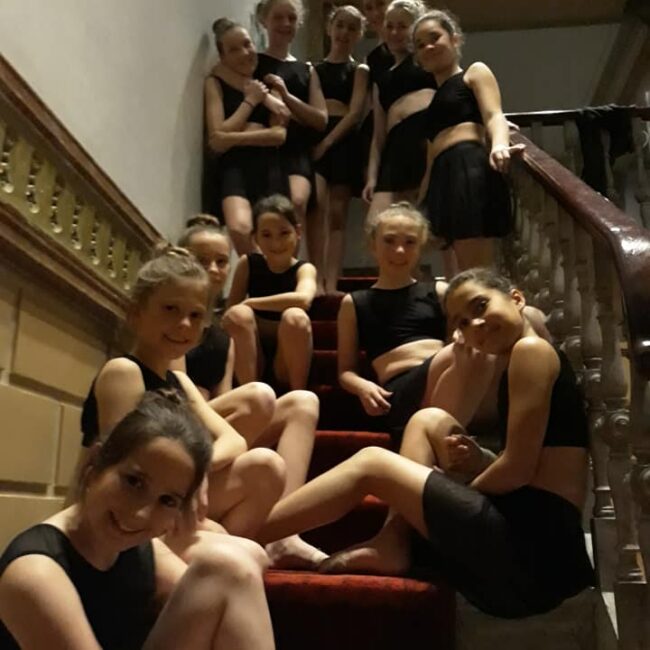 54522977_664734143960822_7104984142290354176_n